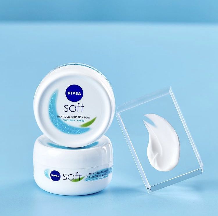 Nivea Refreshingly Soft Moisturzing Cream 200ml