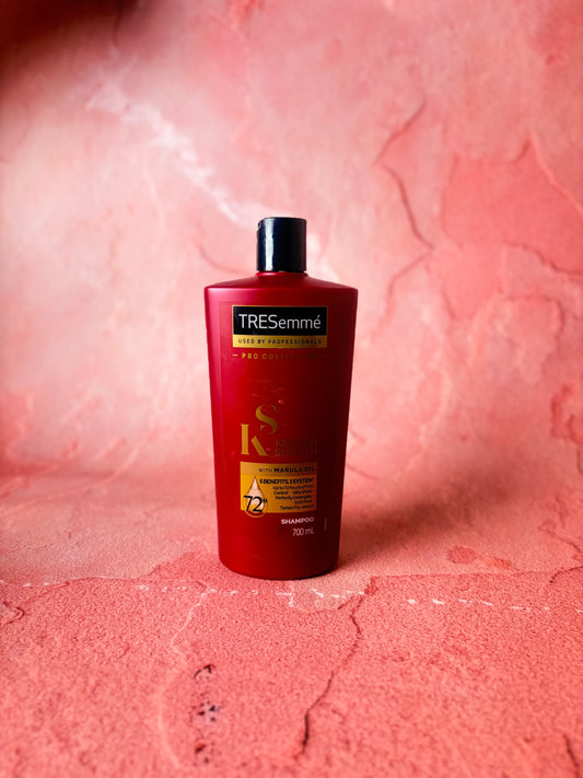 Tresemmé Pro Collection Keratin Smooth Shampoo (700ml)